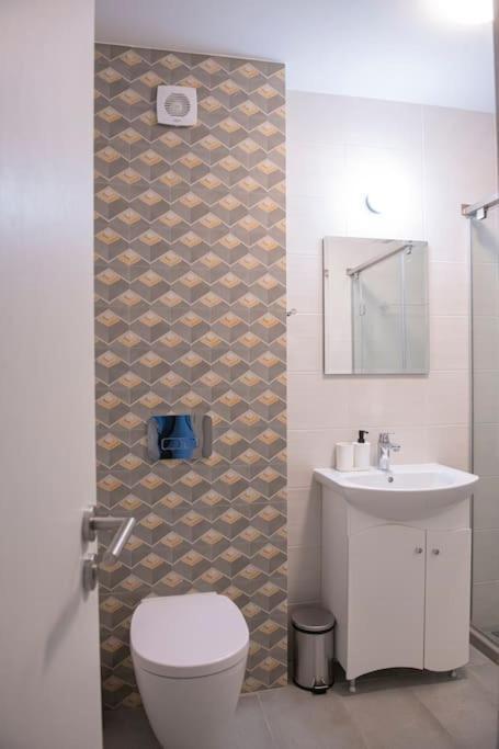 Oslo: A Modern Furnished Apartment With Parking صوفيا المظهر الخارجي الصورة